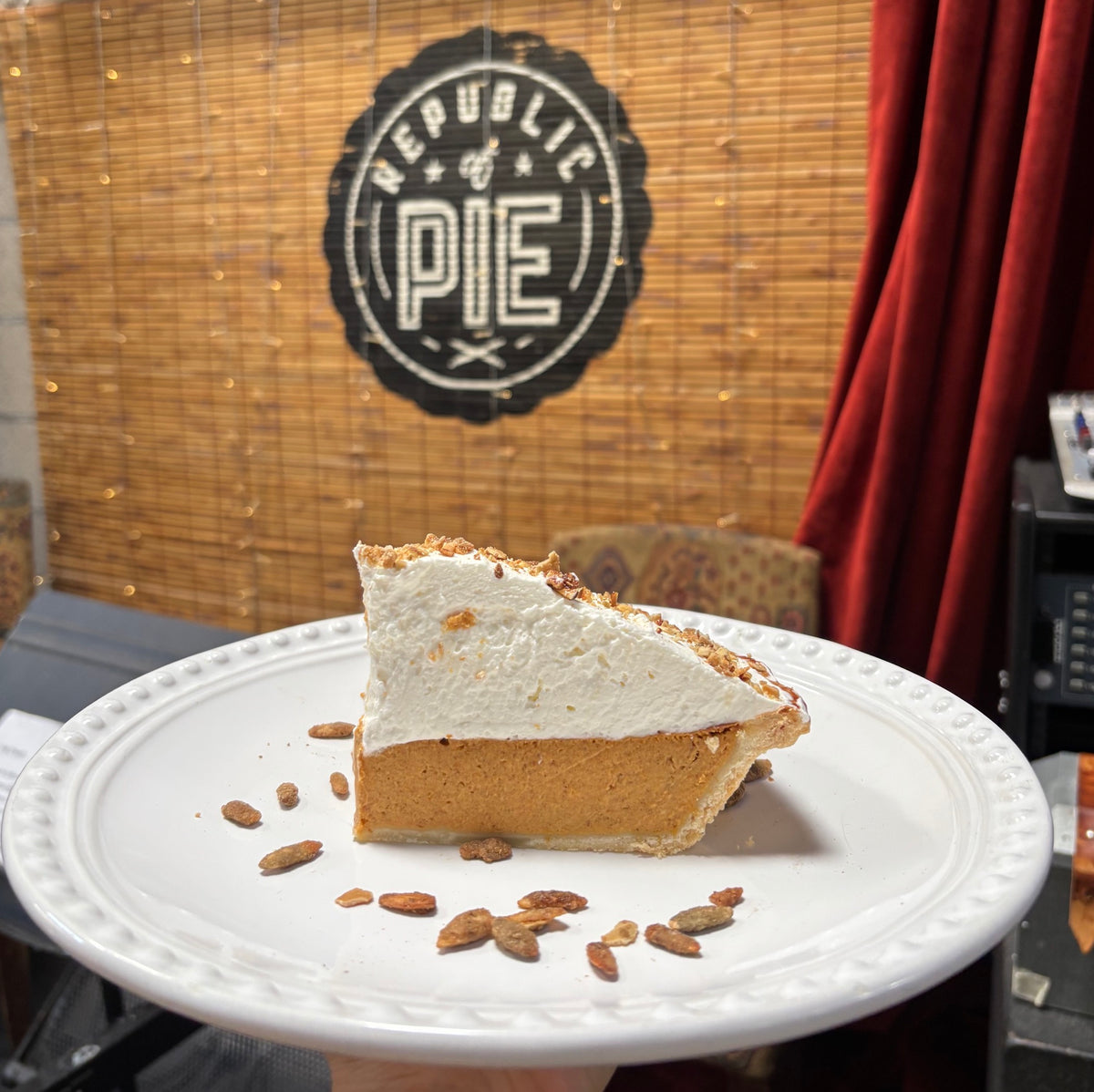 PUMPKIN CREAM PIE (WHOLE)